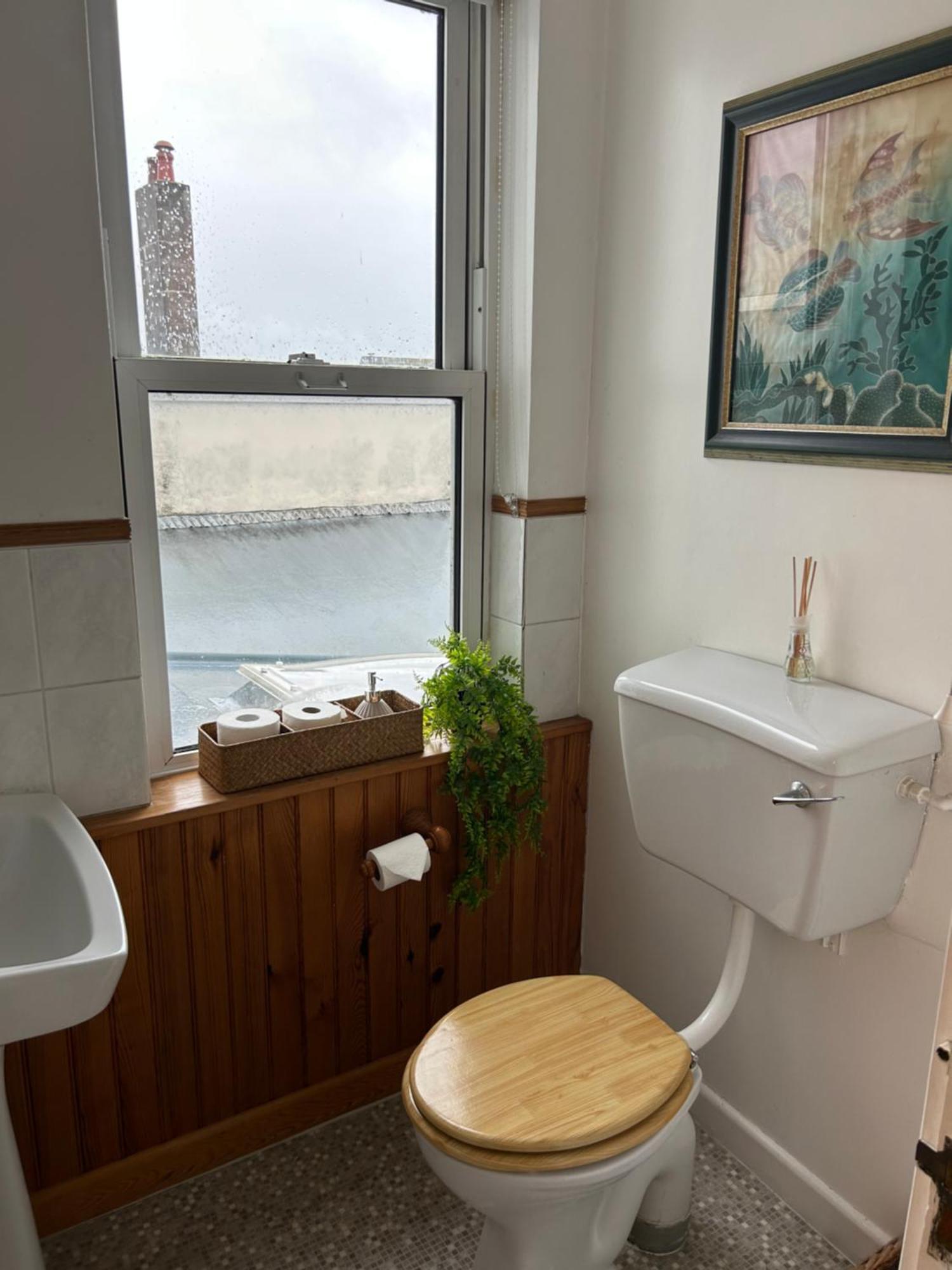 Bonjour Guest House Braye Exterior foto